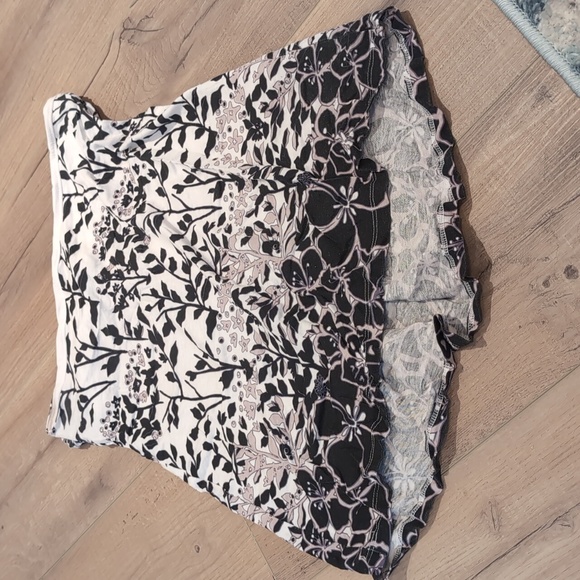 Flowy tube top - Picture 3 of 3